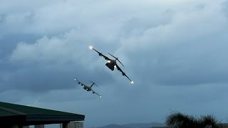 C17 Globemaster VERY LOW Formation flying [upl. by Dustan775]