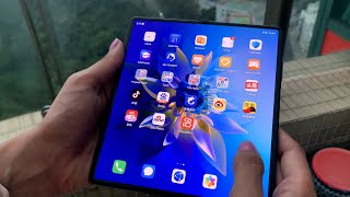 Huawei Mate X2 handson [upl. by Carmon964]