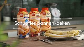 Koopmans Pannenkoeken bakken met een schudfles [upl. by Ethben]