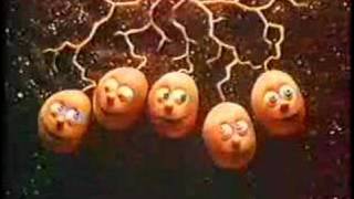 Smiths Crisps Singing Spuds  1980s UK Advert [upl. by Eissim]