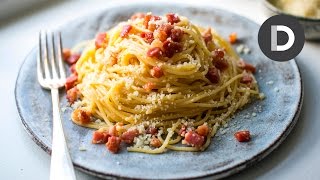 Easy Spaghetti Carbonara [upl. by Silvain]