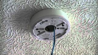 Interconnected smoke alarm installation [upl. by Innavoig]