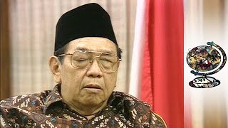 An Interview With Abdurrahman Wahid President of Indonesia 2001 [upl. by Aronid]