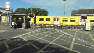 Birkdale Level Crossing [upl. by Jacquenette]