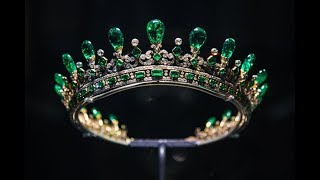 Top 10 Beautiful and Magnificent Tiara Collection In The World [upl. by Xam]