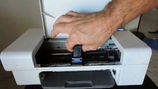 Changing Ink Lexmark z735 Printer [upl. by Aeneas]