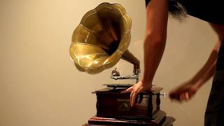 Playing the His Masters Voice hand crank gramophone [upl. by Ener]