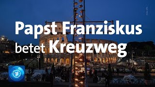 Papst Franziskus betet den Kreuzweg [upl. by Kramer627]