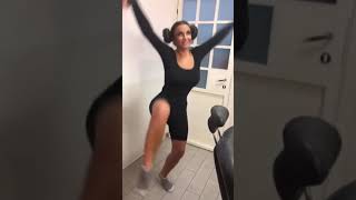 Elettra Lamborghini bailando danza [upl. by Bushey174]